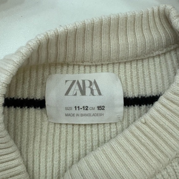 Zara Striped Cream and Black Sweater - Picture 3 of 3